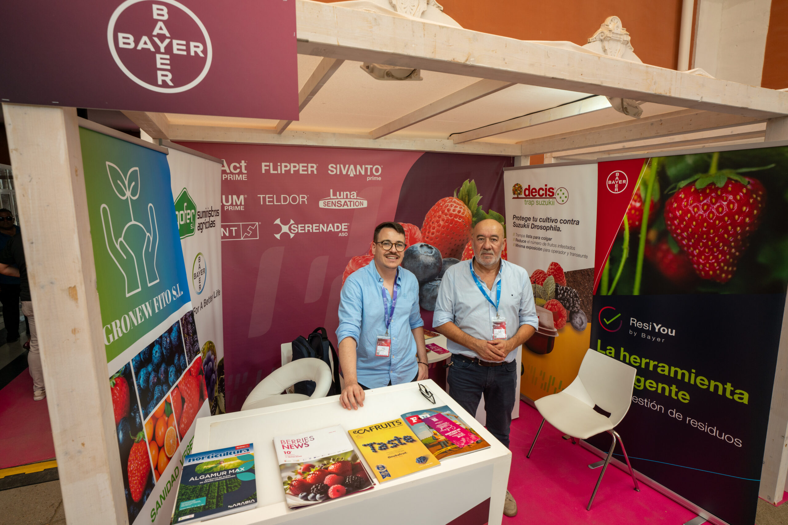 FRUTOS_ROJOS_STANDS-423